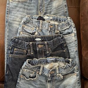 Four pair Old Navy size 12 boys pants.